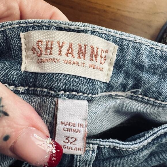 Shyanne Flare Raw Hem Jeans - Picture 3 of 3
